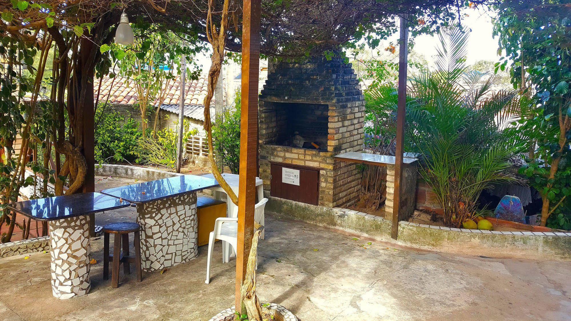 Media Veronica Hostel Suites Pipa Ares Exterior photo
